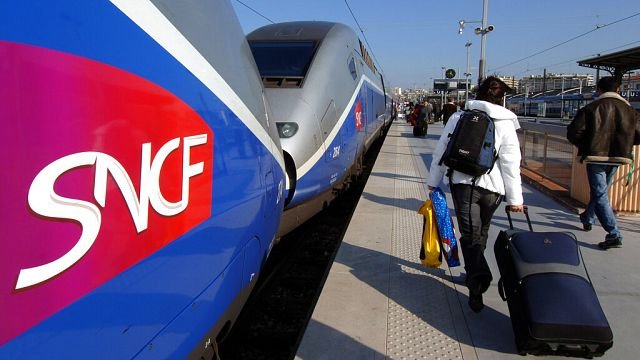 France’s rail network paralysed by ‘malicious’…