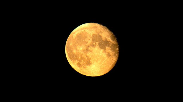 Blue phenomenon of the supermoon lights…