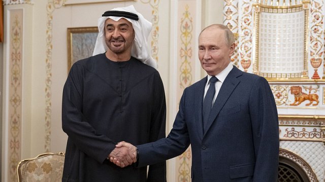 Vladimir Putin and Mohamed bin Zayed Al Nahyan note positive dynamics in the development of bilateral relations