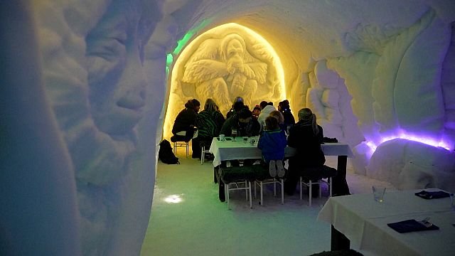 This is what enjoying Christmas dinner at an Arctic Circle restaurant looks like