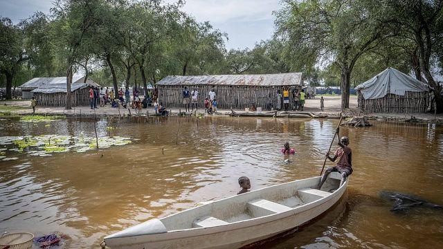 Displaced South Sudanese struggle amid rising floods