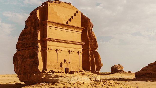 Saudi Arabia adds 3,202 heritage sites…