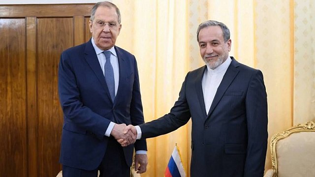 Iranian and Russian Foreign Ministers discuss North-South transport corridor project’s implementation