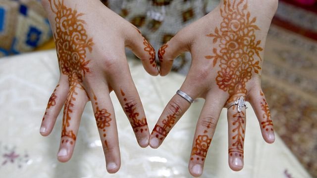 Henna ceremony in Morocco celebrates this age-old tradition