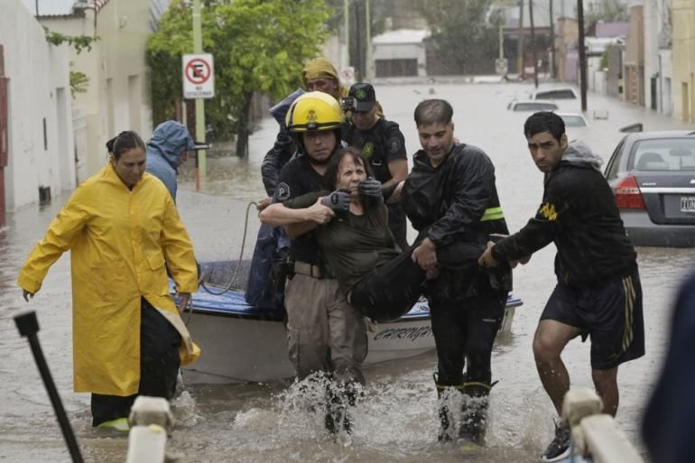 Argentina mourns 16 killed in floods